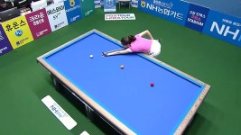 드디어 초구 성공 3세트 초구 뱅크샷 성공 시키는 정수빈 [NH농협카드 LPBA 챔피언십] - kakaoTV 드디어 초구 성공 3세트 초구 뱅크샷... 