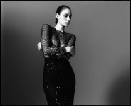 Niia - Mulholland Lyrics | MetroLyrics