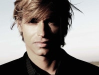 Carlos Baute - Vamo' A La Calle Lyrics | MetroLyrics
