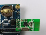 [한진데이타] [P0062]2.4GHz 무선모듈(nRF24L01) 유무선통신관련... 통신 > RF모듈 (주)엘레파츠 [P0062]2.4GHz 무선모듈(nRF24L01)