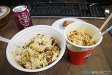 한솥의 진리 치킨마요를 왕곱배기로 먹자