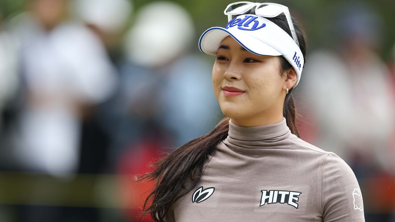 한국여자프로골퍼 윤이나, KLPGA 대상 및 상금왕 등 3관왕에 올라 LPGA 투어 시드 획득 가능성 높아져