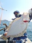 루어낚시조황+ - 4/15 【군산엘리스호】 폭풍입질 광어&우럭 조황!! 내일 선단배 여유자리있습니다.