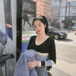 에이블리 핏짱! / 단가라 브이 크롭 니트