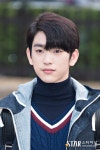 [스타포토] 갓세븐(GOT7) 진영, V라인 턱선[스타포토] 갓세븐(GOT7) 진영, V라인 턱선 - 인터풋볼 