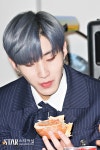 [스타포토] 비에이피(BAP) 종업, 이런 맛 처음이야 너희들도 꼭 먹어봐 - 인터풋볼 