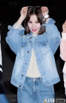 [스타포토]여자친구(GFRIEND) 은하, 범생이 안경을 벗어볼까 - 인터풋볼 
