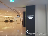 웨딩의 여신: [W] 웨딩홀 투어 - 1. 용산 아이컨벤션 웨딩홀 : 로비 웨딩의 여신: [W] 웨딩홀 투어 - 1. 용산 아이컨벤션 웨딩홀 : 로비