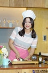 [KIB포토] 모델 문세빈, "맛있는 요리 해드릴께요" - 한국사진방송 대한민국예술-