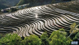 中 산시성 란가오현, 춘경 앞둔 ‘천묘 계단식 논밭’의 전원 풍경