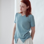 쏠룹 [쏠룹] 피마 코튼 브이넥 슬릿 니트 탑 Blue | 레이틀리 [쏠룹] 피마 코튼 브이넥 슬릿 니트 탑 Blue