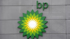 BP Reports Steep Loss Amid Oil Price Slide