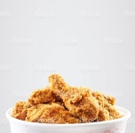 크리스피 켄터키 프라이드 치킨을 버켓에 스톡 사진 504306270 | iStock crispy kentucky fried chicken bucket in a white background