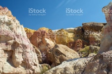 가로 침식 스톡 사진 183056980 | iStock Calhan Paint Mines interpretive park on a bright sunny day. Colorful...
