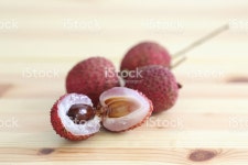 리치 픽쳐스(Lychee Pictures) | 리치 스톡 사진 450563795 | iStock Asian Fruit named Lychee on Wood