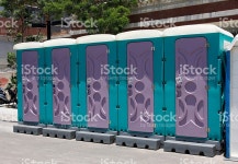이동화장실 객실 스톡 사진 533583136 | iStock Outdoor portable toilets .