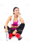 여자 피티니스 젊은 남자의 인물 사진 스톡 사진 477727818 | iStock portrait of young fitness woman