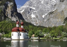 복음사가 Bartholomä 스톡 사진 165484921 | iStock The chapel St. Bartholom? at Lake K?nigsee near Berchtesgaden