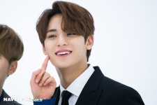 더쿠 - 스퀘어) IDEAL CUT 포스터 촬영현장 줍줍 - 에스쿱스, 원우, 민규, 버논