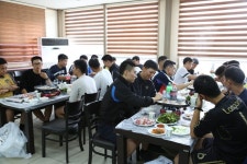 태안해경, 활기찬 병영문화 형성을 위한 의무경찰 한마음 체육대회 개최:내외신문 ≪내외신문≫ 태안해경, 활기찬 병영문화 형성을 위한 의무경찰... 