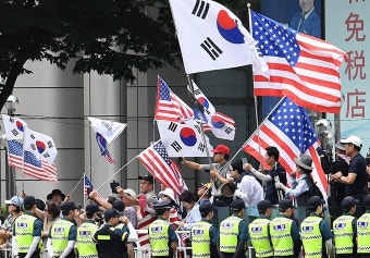 보수단체들은 연일 “한미동맹 강화, 트럼프 대환영” | 한국일보