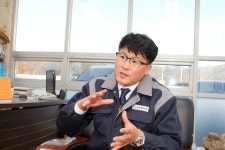 “종이로 미래를 열어가는 친환경 기업입니다!” | 한국일보
