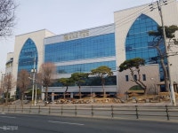 서점서 쓰러지고 병원 도주극 벌인... 광주 코로나19 의심자 ‘음성’ | 한국일보