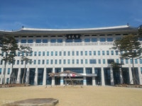 무더기 확진 순례단 버스기사 파악 못하고… 경북도 대응 빈축 | 한국일보