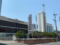 대구 ‘하나님의 교회’ 주말예배 강행하다 주민과 충돌… 경찰 출동 | 한국일보 ‘하나님의 교회’ 예배 강행에 주민과 충돌…경찰 출동 | 한국일보