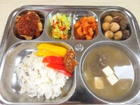 2025년 11월 17일 (월) 급식 :: 급식 소식 :: 어등초등학교 어등초등학교 :: 급식 소식 :: 2025년 11월 17일 (월) 급식