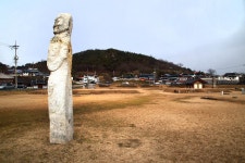 EBS 한 때의 영광은 어디가고 탑만 남았을까?