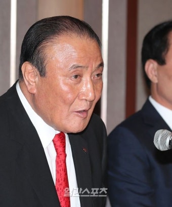´탄핵 정국´ 배구협회, 폭언 고소에 입시비리 신고까지 - 일간스포츠 ´탄핵 정국´ 배구협회, 폭언 고소에 입시비리 신고까지