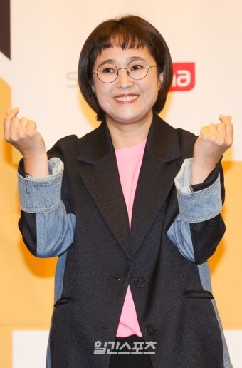 송은이 ”지난 7년 든든한 울타리 FNC 감사” 전속계약 종료[전문] - 일간스포츠 송은이 ”지난 7년 든든한 울타리 FNC 감사” 전속계약 종료...