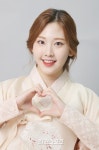 [포토]나윤, ´사랑스런 하트´ - 일간스포츠 [포토]나윤, ´사랑스런 하트´