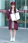 [포토]김유정, 제 졸업장 입니다 - 일간스포츠 [포토]김유정, 제 졸업장 입니다