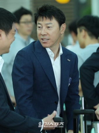 [포토]신태용 감독, 유쾌, 통쾌한 반란 기대 - 일간스포츠 [포토]신태용 감독, 유쾌, 통쾌한 반란 기대