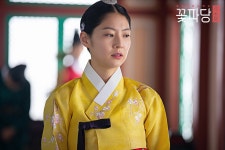 포토 갤러리 | 조선혼담공작소 꽃파당 | 프로그램 | JTBC [13회] (이수가 왜 거기서 나와..?) 해와 달처럼 만날 수 없는 운명인 개똥-이수