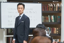 포토 갤러리 | SKY 캐슬 | 프로그램 | JTBC [4회] 이상으로 옴파로스는 해체되었음을 선언합니다