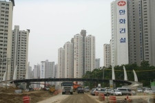 동탄시범단지 경관조명 밝힌 육교 | 부동산뱅크 커뮤니티