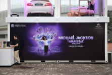 자유 게시판 - 마이클 잭슨 공연보러 갔다가 뽐뿌만 잔뜩...