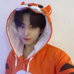 ꒰ 🏀 ꒱ 원 어 스 ✿៹ 손 동 주 | K-Pop Amino