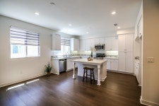 부에나팍에 타운홈 렌트합니다. - 라디오코리아