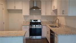 써니힐스 학군 부에나팍 방3 화2 타운하우스 - 라디오코리아