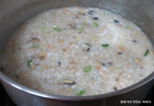 고소하고 부드러운 홍합죽 / 홍합죽 끓이는 법