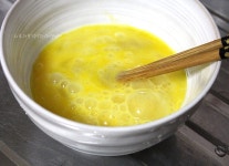 반달모양 달걀군만두