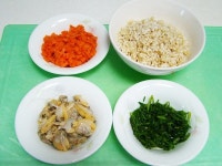 바지락 쑥갓나물죽