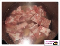 돼지등뼈감자탕