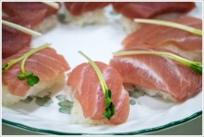 밥과 참치회의 환상적인 궁합, 생참치회초밥