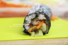 고추장아찌김밥 톡 쏘는 맛이 개운해요~#