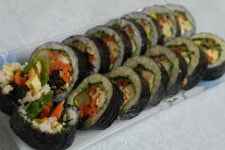 집에 있는 재료로 만든 아삭아삭 통 큰 김밥